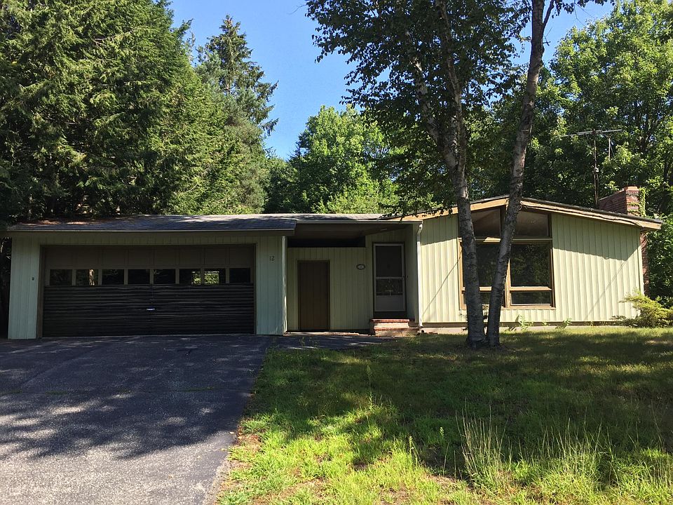 2nd image of 12 Richards Dr
