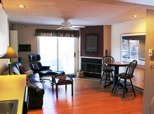 880 East St APT 600B, Lee, MA 01238