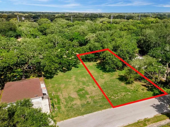 0 N 39th St #14, Tampa, FL 33610
