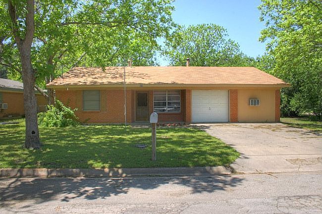 1st image of 609 Beck Ave