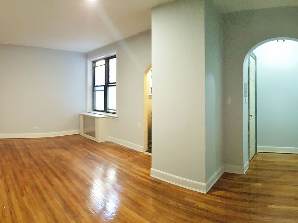 1st image of 14018 Ash Ave APT 2G