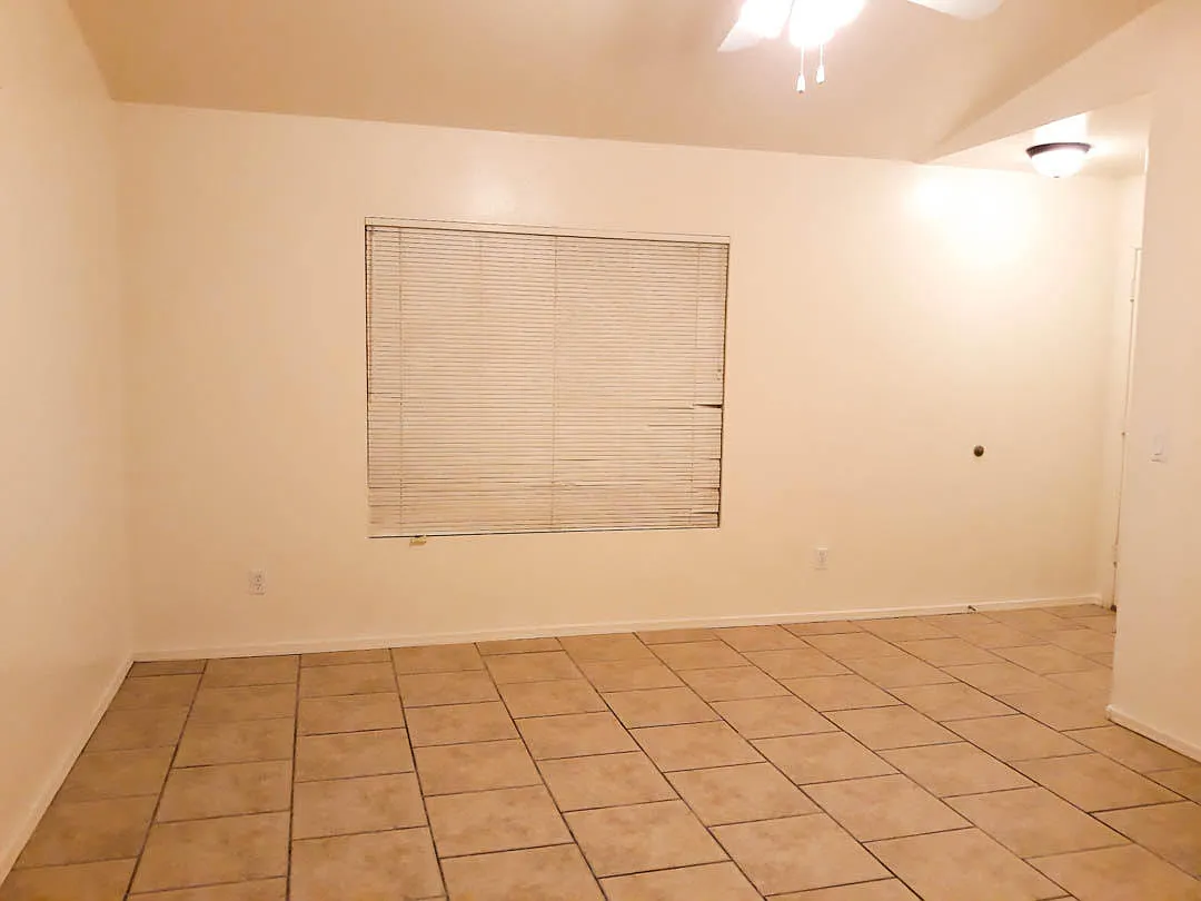 3 bed, 1090 sqft, $1,750 — Photo 3