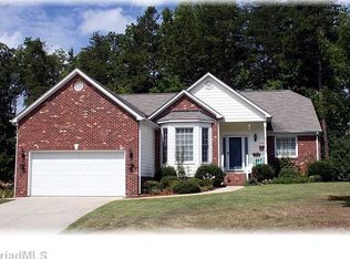 1526 Covered Wagon Rd, Mc Leansville, NC 27301