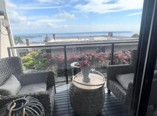 2216 Folkestone Way #11, West Vancouver, BC V7S 2X7