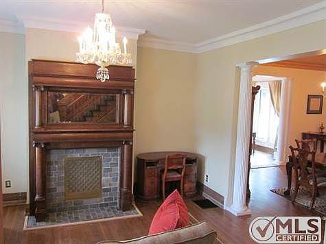 3rd image of 701 Wheeling Ave