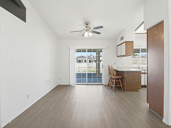 3rd image of 3099 Jamaica Blvd S
