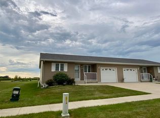 135 W Cardinal St, Garner, IA 50438