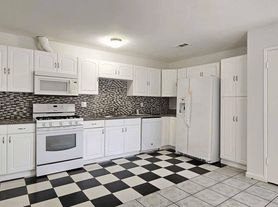 68780 Arrowhead Rd, Cathedral City, CA