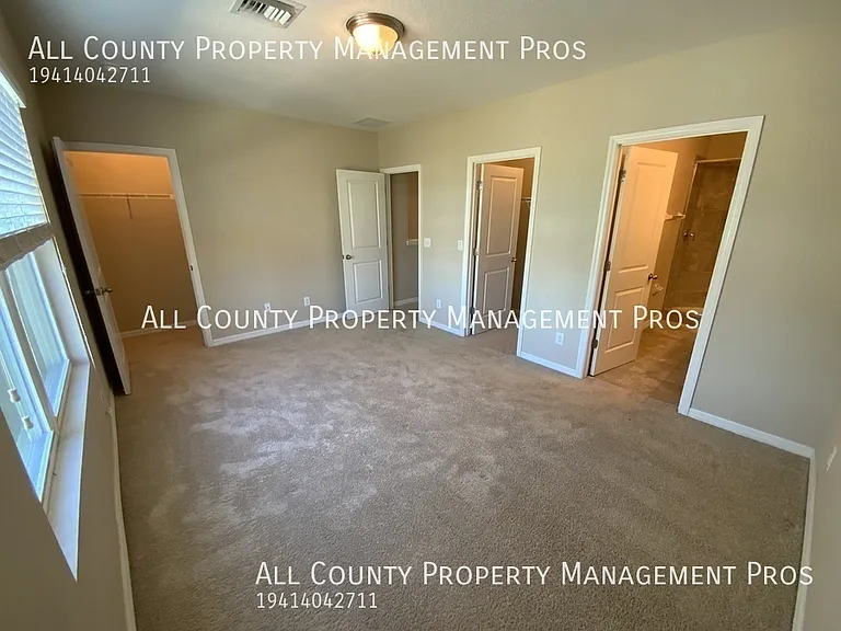 4464 Aqua Mirage St — Photo 9