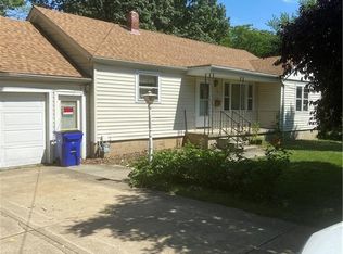 18 Greenridge Dr, Decatur, IL 62526