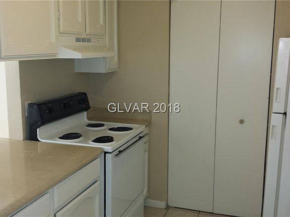 5th image of 5106 Golden Ln