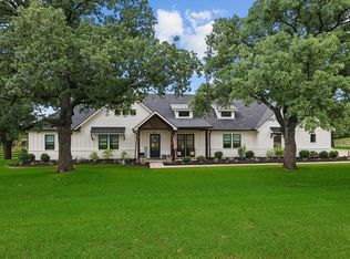 1749 Glenview Ln, Bartonville, TX 76226