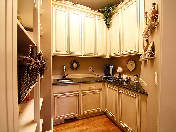 3rd image of 10906 NE 359th St