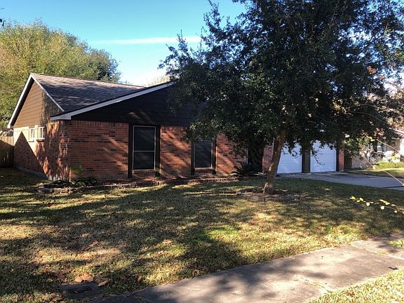 3rd image of 123 Meadow Bend Dr