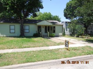 119 Leslie Ln, Irving, TX 75060