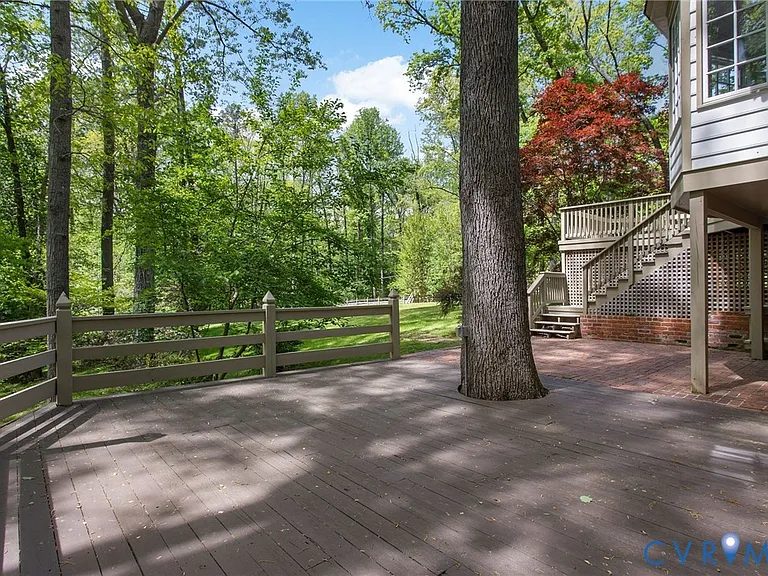 9900 Kingsbridge Rd — Photo 45