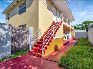 1006 10th St APT 2, West Palm Beach, FL 33401