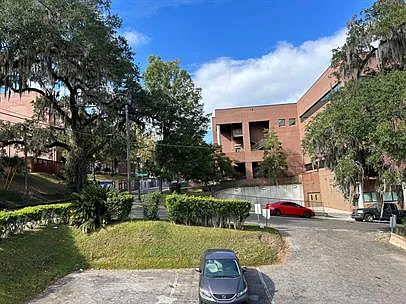 1533 S Bronough St #G — Photo 9