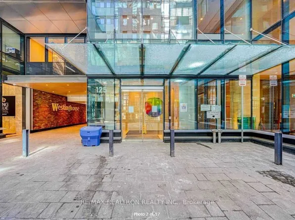 125 Blue Jays Way, Toronto, ON