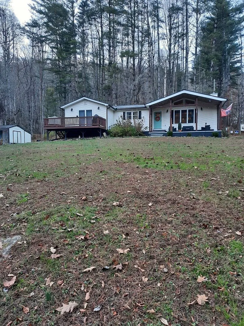 $2,500 - 4 Bedroom, 2 Bathroom Unfurnished Home in the Balsam Community — Photo 1