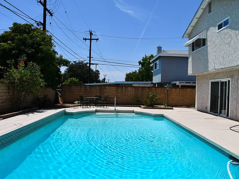 522 E Collins Ave — Photo 67