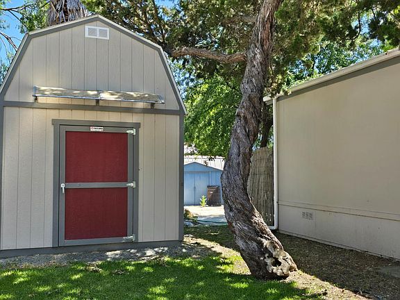 3rd image of 13955 W Walnut Grove Rd #26