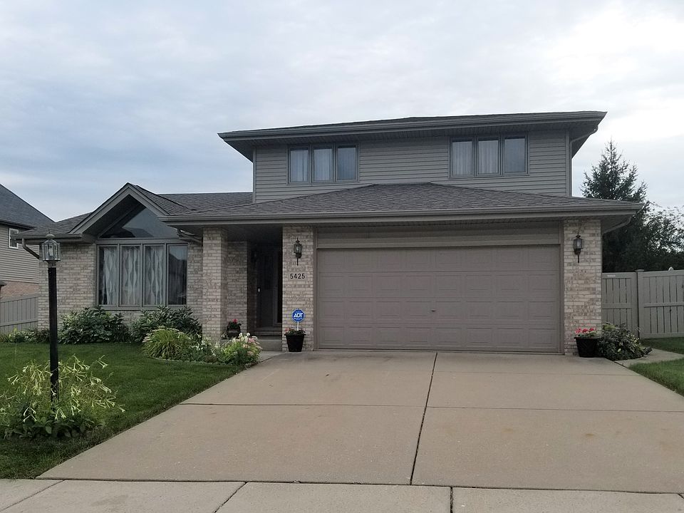 1st image of 5425 Christopher Dr