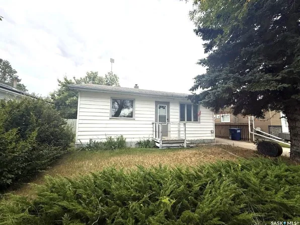 106 5th AVENUE E, Eatonia, SK S0L 0Y0