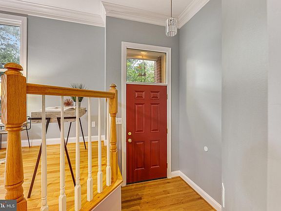5th image of 2919 Oakton Crest Pl