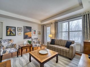 476 Main St #304, Mahone Bay, NS B0J2E0