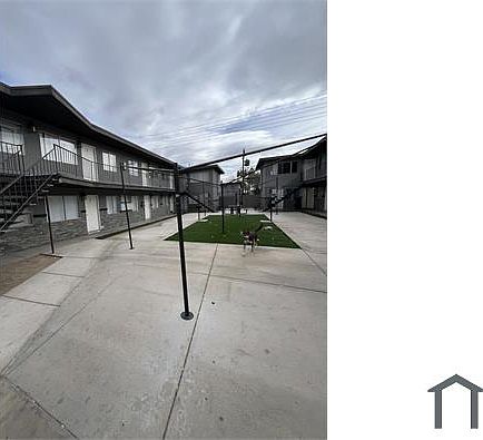 2nd image of 2636 Lynnwood St APT 4