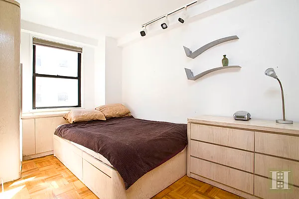 Sold by Halstead Real Estate | media 14