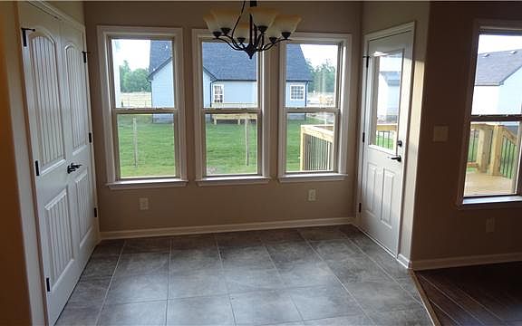 5th image of 164 Fox Xing Lot 164