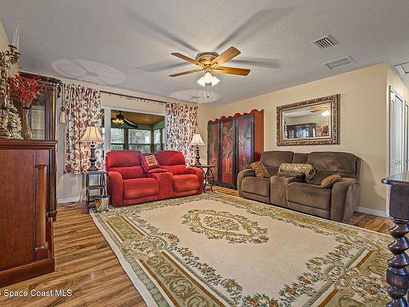 5th image of 309 Barton Ave