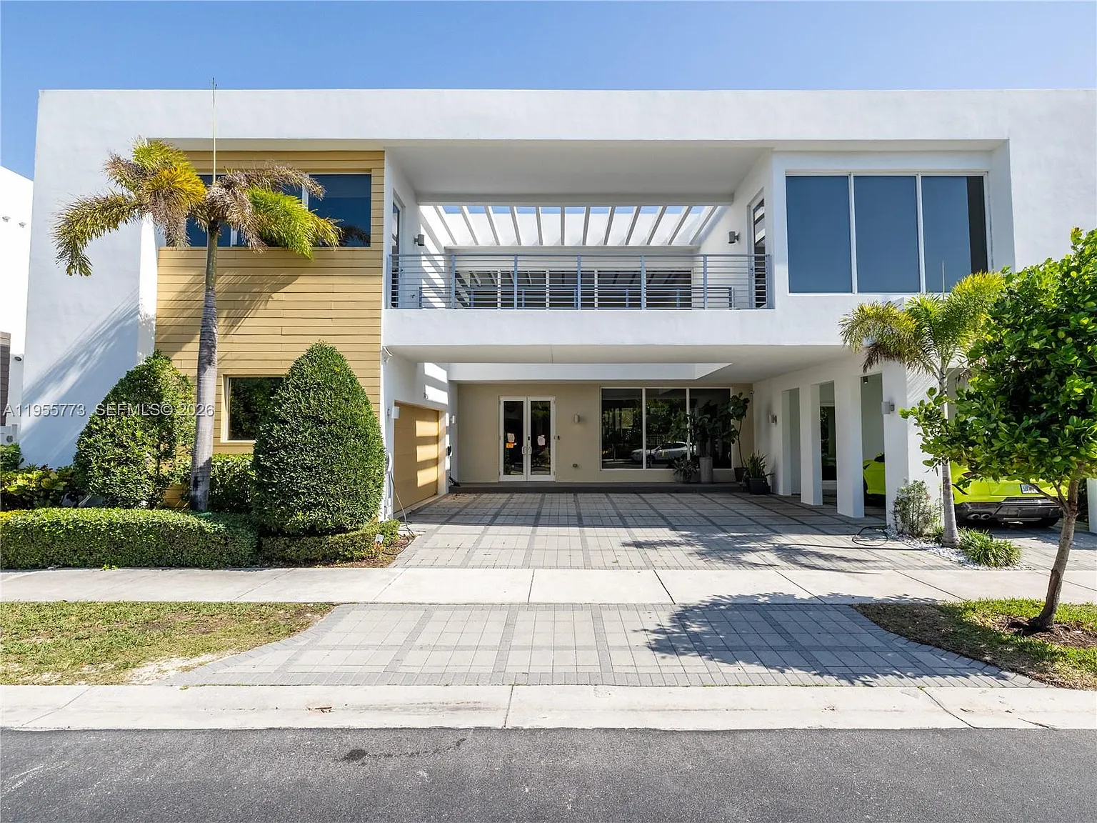 Doral Commons Residential — Photo 1