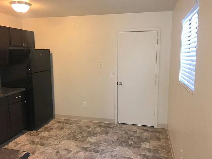 1270 Sutro St #B — Photo 6