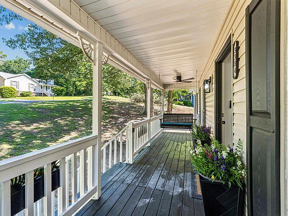 4th image of 3384 Cedarbrook Cir