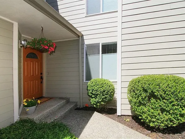 2713 174th Ave NE, Redmond, WA 98052