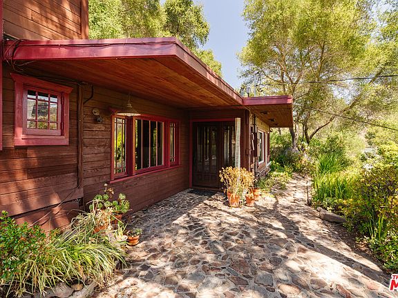 2nd image of 19559 Cave Way