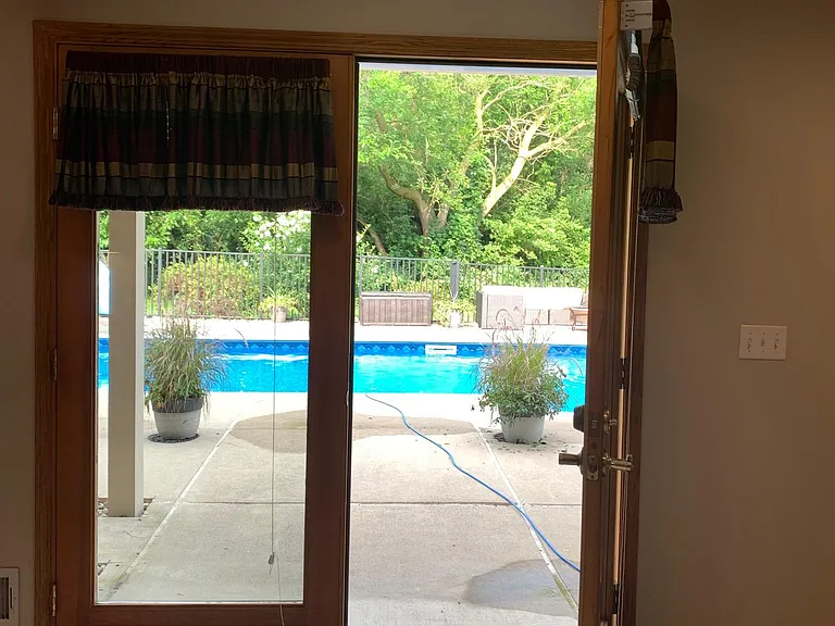 7805 Rutherford Ct — Photo 43
