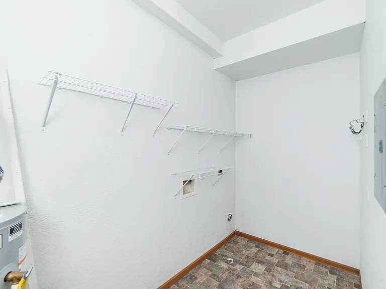 Pinnacle Heights Apartments — Photo 10