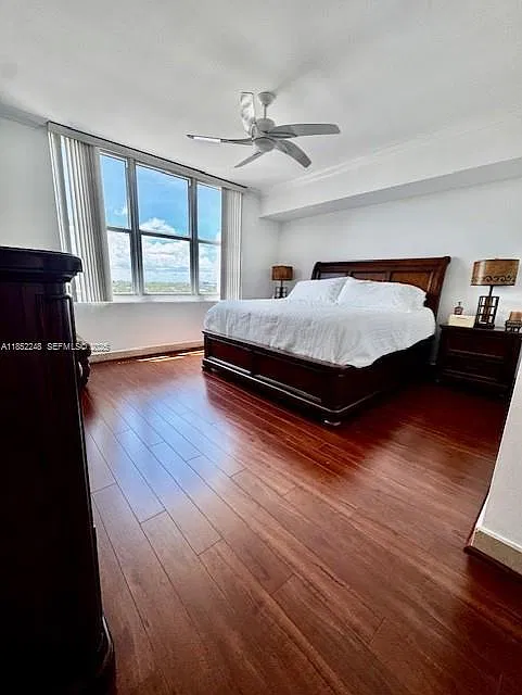 2 bed, 1601 sqft, $5,500 — Photo 3