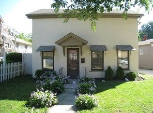 317 Douglas Ave, Elgin, IL 60120