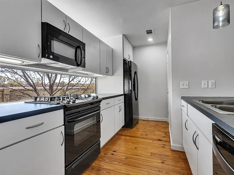 6935 Yellowstone Way Dr — Photo 20