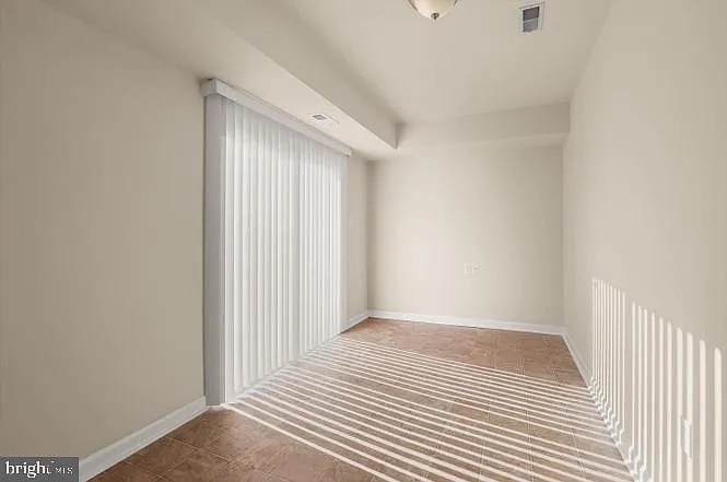 1 Karendale Ct — Photo 7