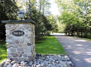 9010 Caroline Ln, Boston, NY 14025
