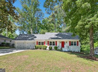 889 Valley Creek Dr, Stone Mountain, GA 30083