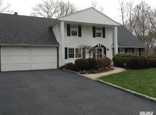 3 Osborne Ave, Mount Sinai, NY 11766