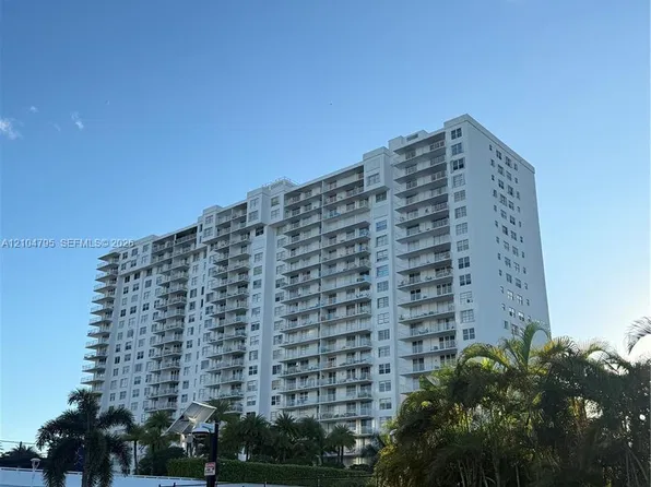 2801 NE 183rd St APT 308W, Aventura, FL 33160