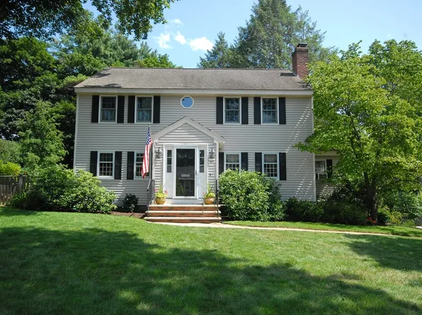 67 Macarthur Rd, Concord, MA 01742